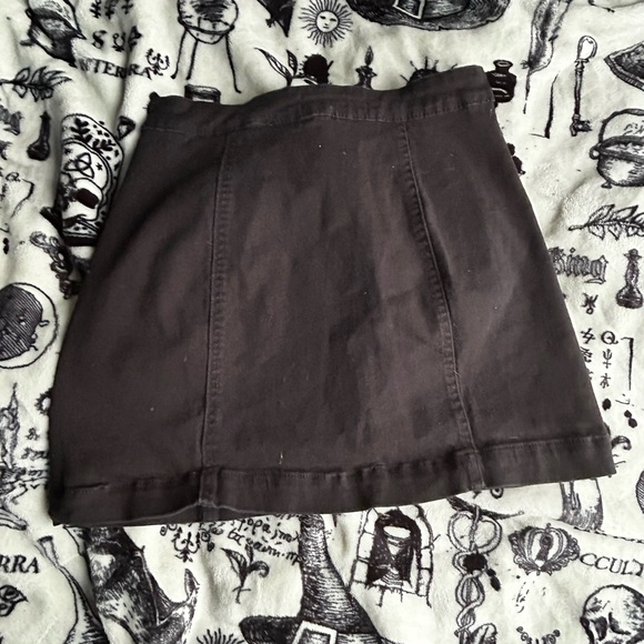 Button up Black Jean Skirt - Picture 2 of 3